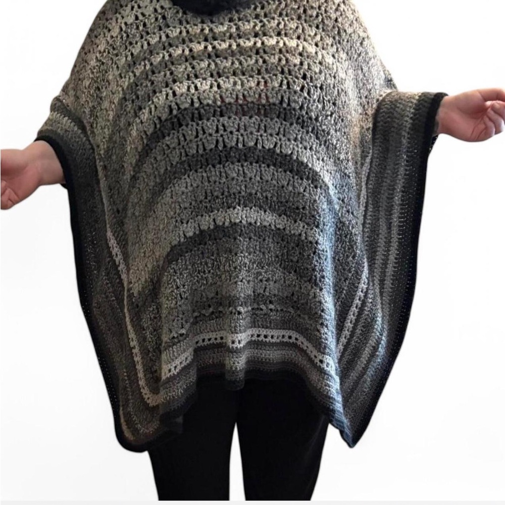 HANDMADE WOOL Grey and black striped crochet woven poncho ONE SIZE ( 1X - 6X )